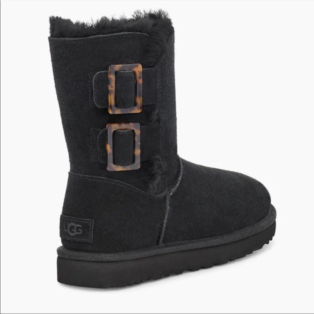 Ugg Women's bailey fashion buckle boots. New.  Never worn